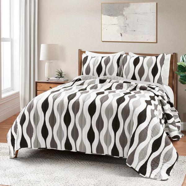 lush décor Mid Century Geo Reversible Quilt 3 Piece Set