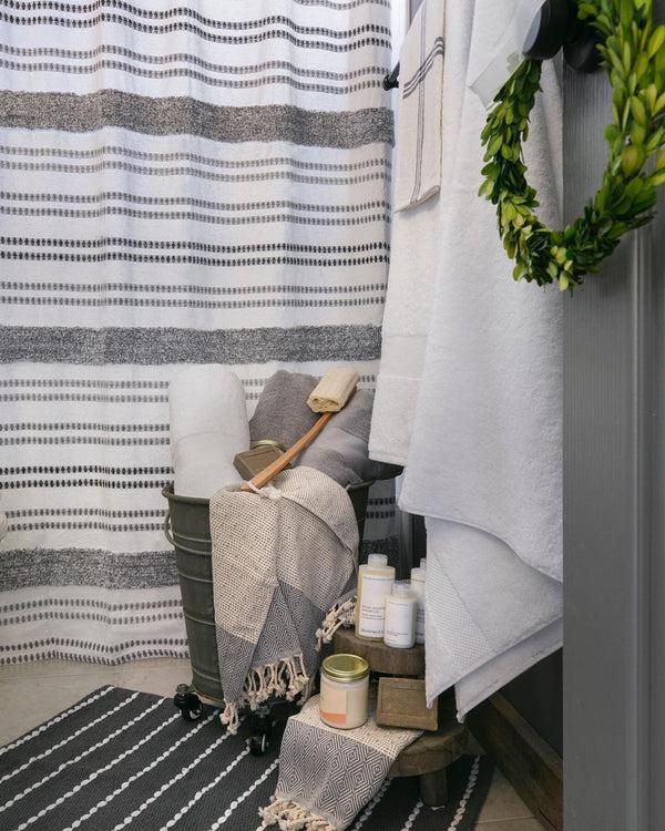 Lush Décor Modern Tufted Stripe Yarn Dyed Recycled Cotton Blend Shower Curtain