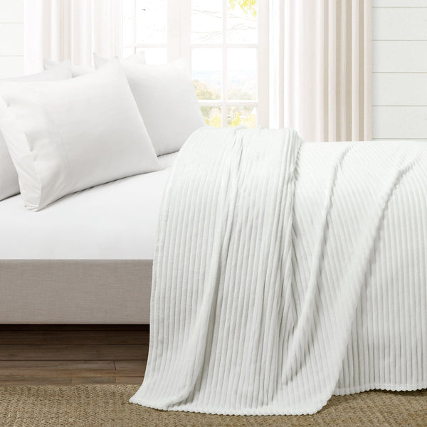 Lush Décor Super Cozy Ultra Soft Ribbed Faux Fur Oversized Blanket/Bedspread