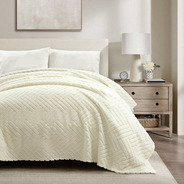 Lush Décor Super Cozy Ultra Soft Sherpa Jacquard Geo Blanket/Bedspread