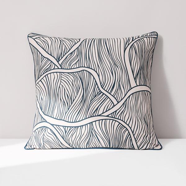 Lush Décor Umbra Bloom Reversible Decorative Pillow Cover Set