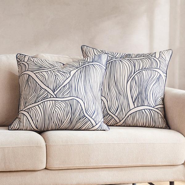 lush décor Umbra Bloom Reversible Decorative Pillow Cover Set