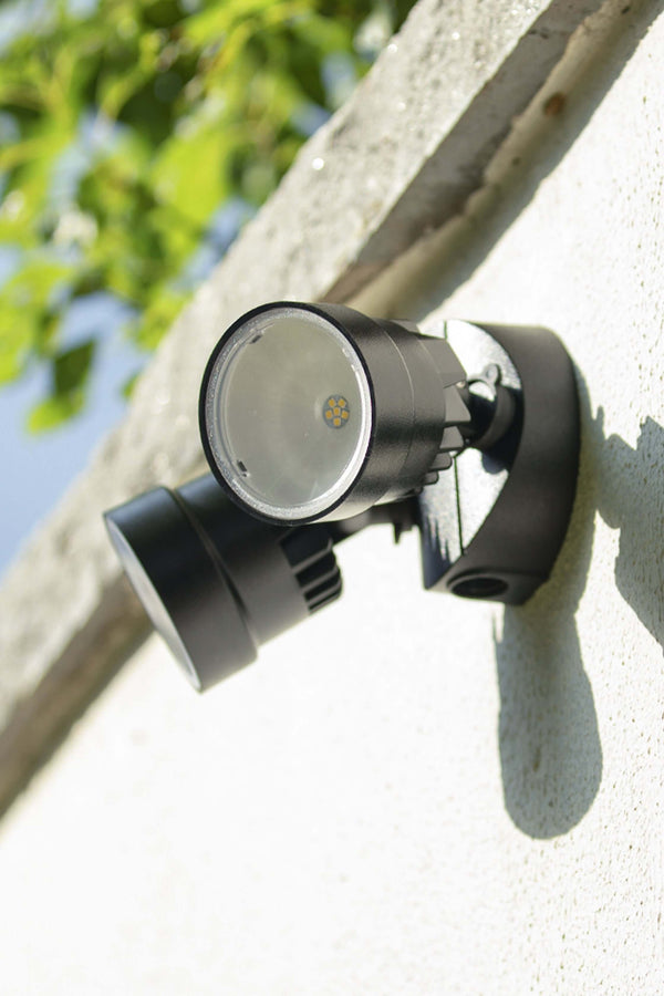 Lutec 8 PACKS LUTEC-Shrimp 1130 LM 5200K 13.5W Switch Control LED Dual-Head Floodlight