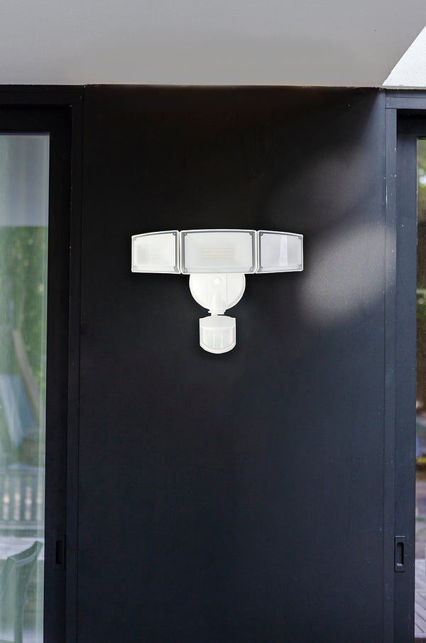 Lutec LUTEC 72W 7500LM LED Security Lights Motion Sensor Light Outdoor 5000K Daylight IP65 Waterproof Dusk To Dawn 3-Head Motion Detected Flood Light For Garage Yard Porch(White)