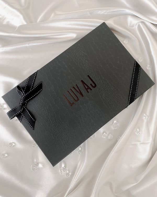 luv aj Gift Wrapping