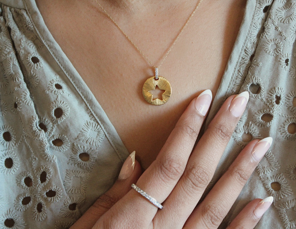 LuvMyJewelry Astrid Star Diamond Studded Round Disc Pendant In 14K Yellow Gold