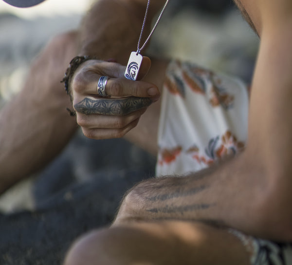 LuvMyJewelry Breaking Waves Sterling Silver Blue Sapphire & Topaz Stone Band Ring