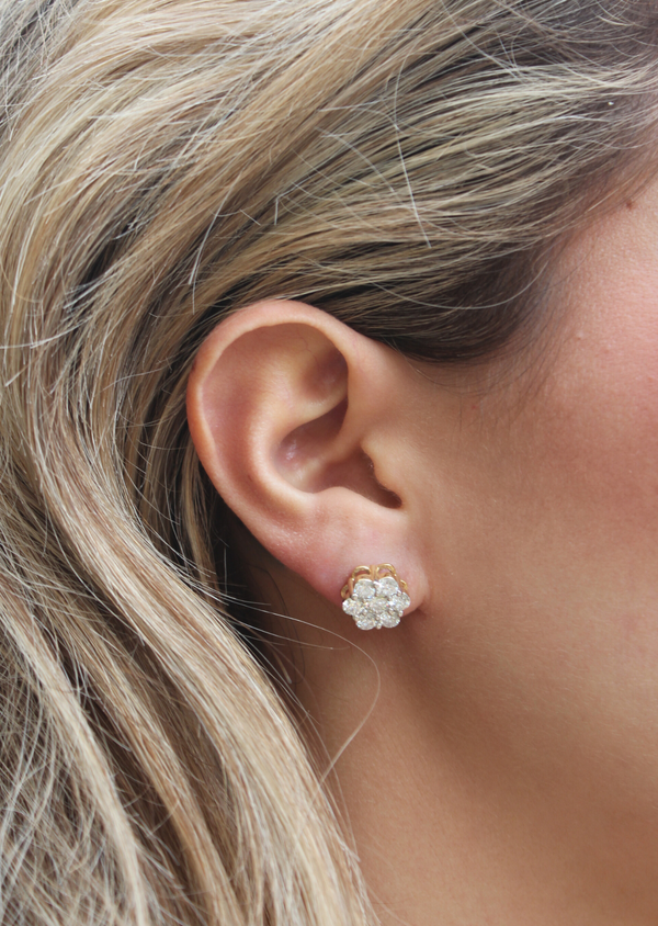 LuvMyJewelry Meadow 14K Yellow Gold Cluster Lab Grown Diamond Unisex Earrings - 2.22 Cts