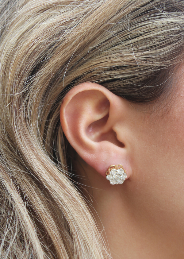 LuvMyJewelry Meadow 14K Yellow Gold Cluster Lab Grown Diamond Unisex Earrings - 2.79 Cts