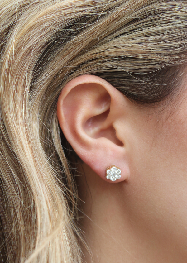 LuvMyJewelry Meadow 14K Yellow Gold Cluster Lab Grown Diamond Unisex Earrings - 1.05 Cts