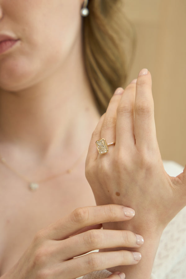 LuvMyJewelry Nerina 14K Yellow Gold Radiant Bezel Lab Grown Diamond Solitaire Engagement Ring – 5 Cts