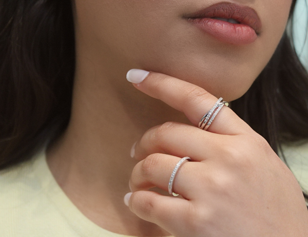 LuvMyJewelry Nexus 14K White Gold Round Diamond Studded Crossover Band Ring - 0.24cts