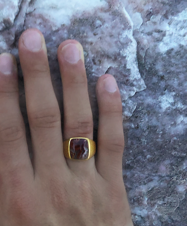 LuvMyJewelry Red Lace Agate Iconic Stone Signet Ring In 14K Yellow Gold Plated Sterling Silver