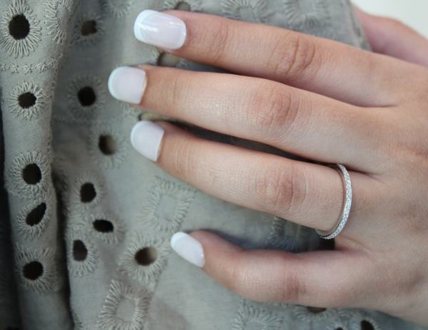 LuvMyJewelry Solas 14K White Gold Round Diamond Studded Eternity Ring - 0.31cts