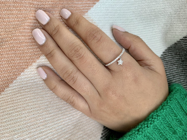 LuvMyJewelry Starkissed Diamond Charm Ring In Sterling Silver