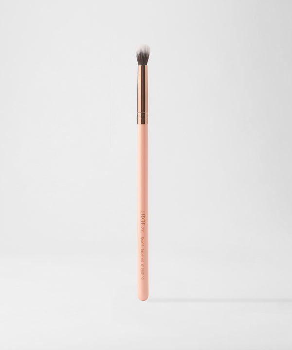 luxie LUXIE 231 Small Tapered Blending Brush - Rose Gold