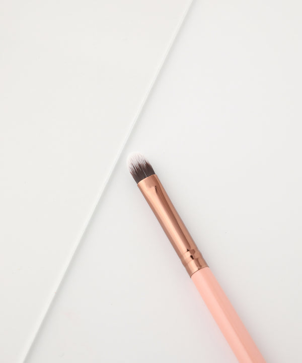 Luxie LUXIE 211 Concealer Brush - Rose Gold