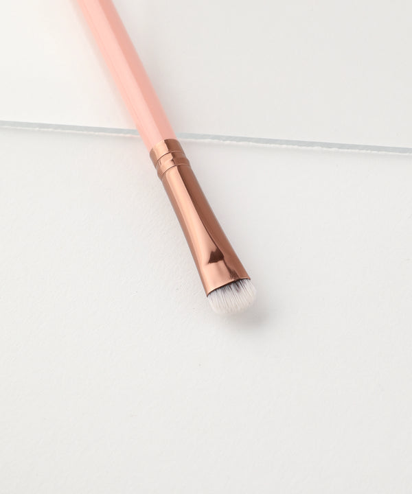 Luxie LUXIE 223 Short Shader Brush - Rose Gold