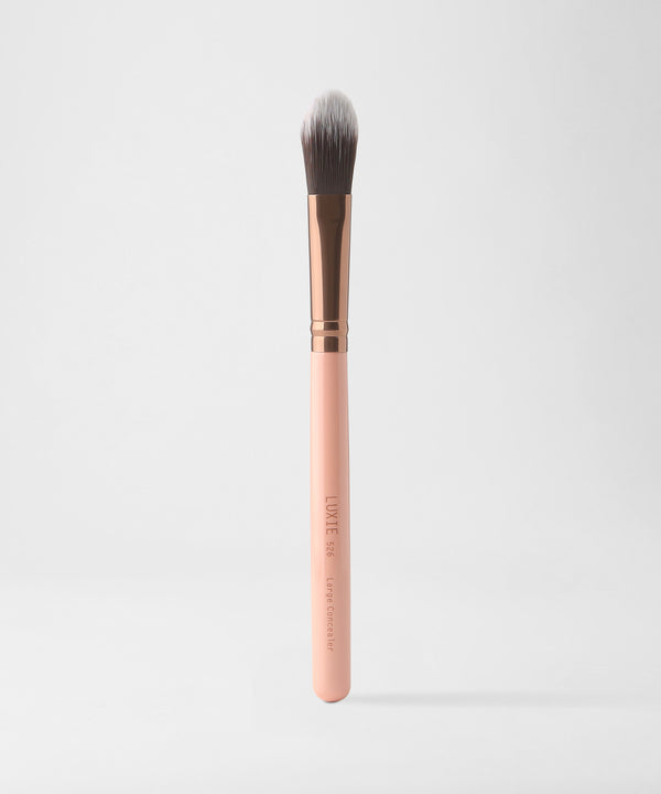 luxie LUXIE 526 Large Concealer Brush - Rose Gold
