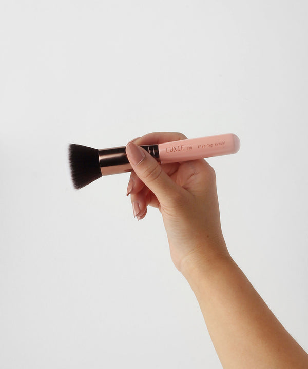 Luxie LUXIE 530 Flat Top Kabuki Brush - Rose Gold