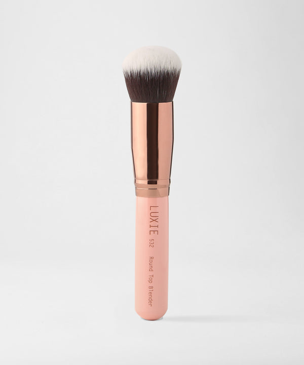 luxie LUXIE 532 Round Top Kabuki Brush - Rose Gold