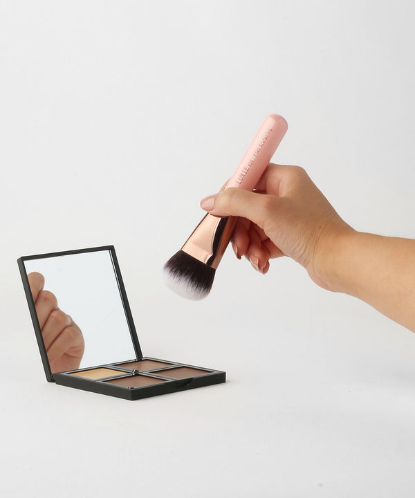 Luxie LUXIE 610 Flat Sculpting Brush - Rose Gold