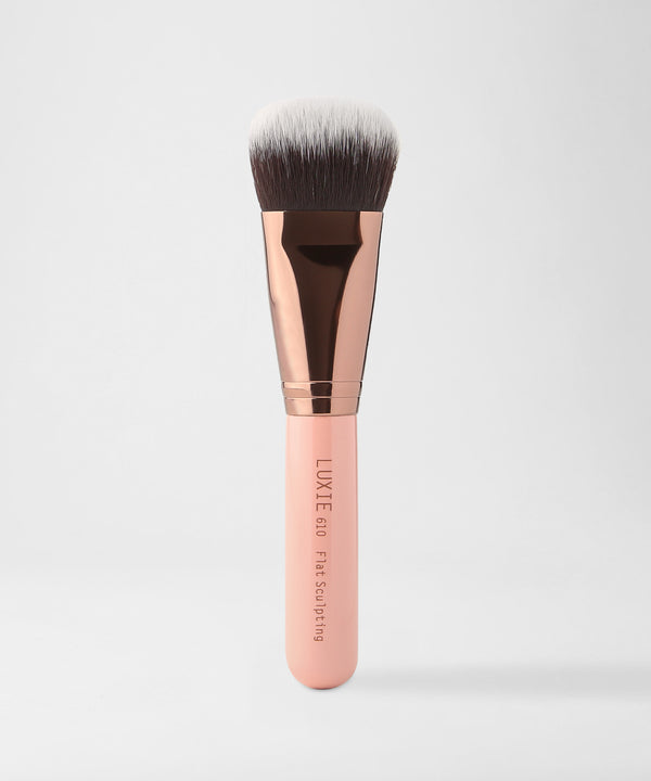 luxie LUXIE 610 Flat Sculpting Brush - Rose Gold