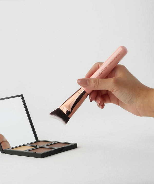 Luxie LUXIE 620 Angled Sculpting Brush - Rose Gold