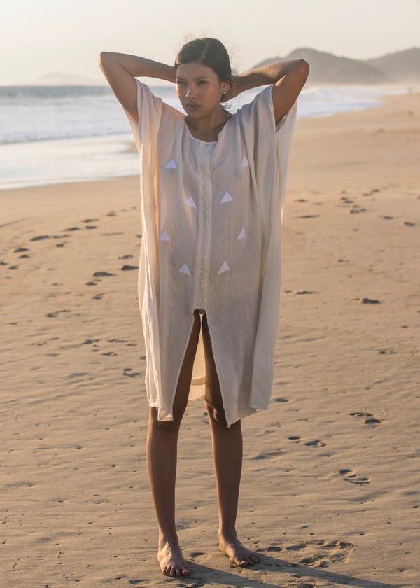 luz El Triangulo Tunic