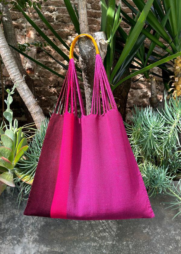 luz Las Rayas Tote - Vino / Bugambilia