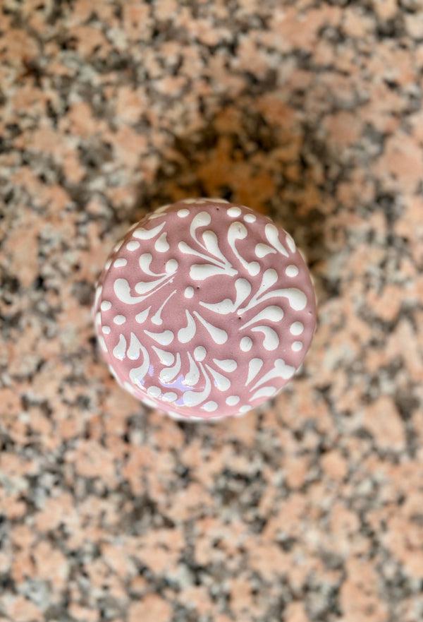 Luz Small Glazed Round Dish With Lid - Mauve + White