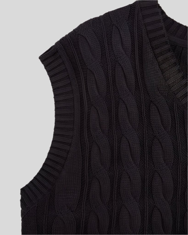 Lyle & Scott Friends Of A Feather Cable Golf Knit Vest Phantom