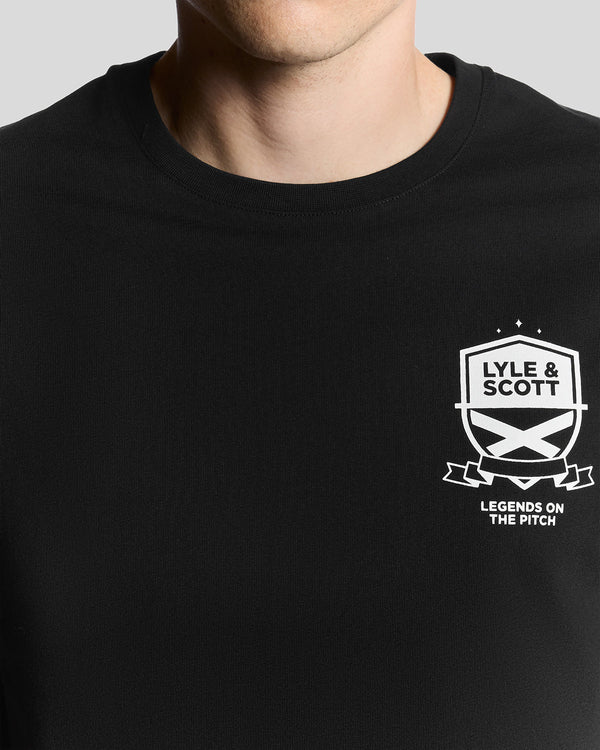 Lyle & Scott Legends On The Pitch Graphic T-Shirt Jet Black