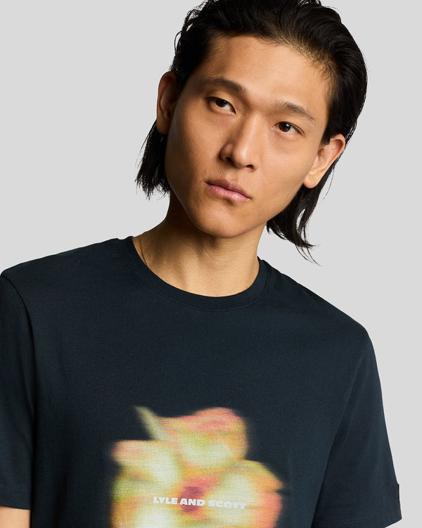 Lyle & Scott Motion Floral Graphic T-Shirt