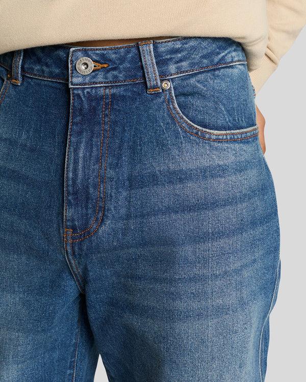 Lyle & Scott Regular Fit Tapered Denim Jeans Stone Wash Blue