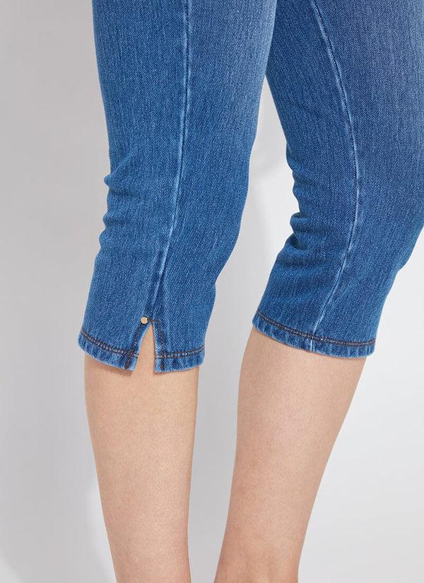 Lyssé Granada Front Pocket Capri Denim (18.5" Inseam) Mid Wash