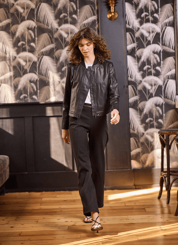 Lyssé Amabel Seamed Barrel Black