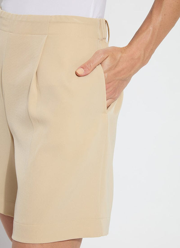 Lyssé Dia Pleated Short Curvy Black