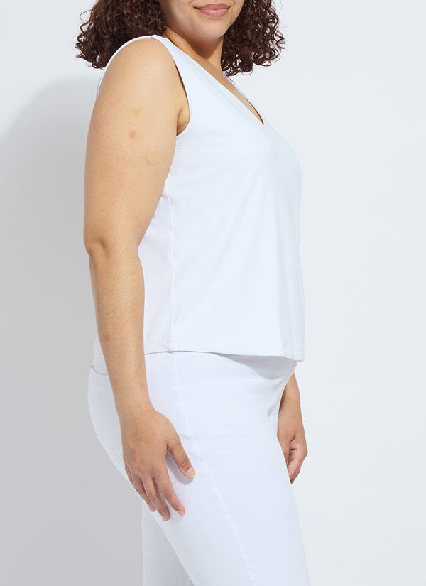 Lyssé Essential V-neck Shell Curvy White