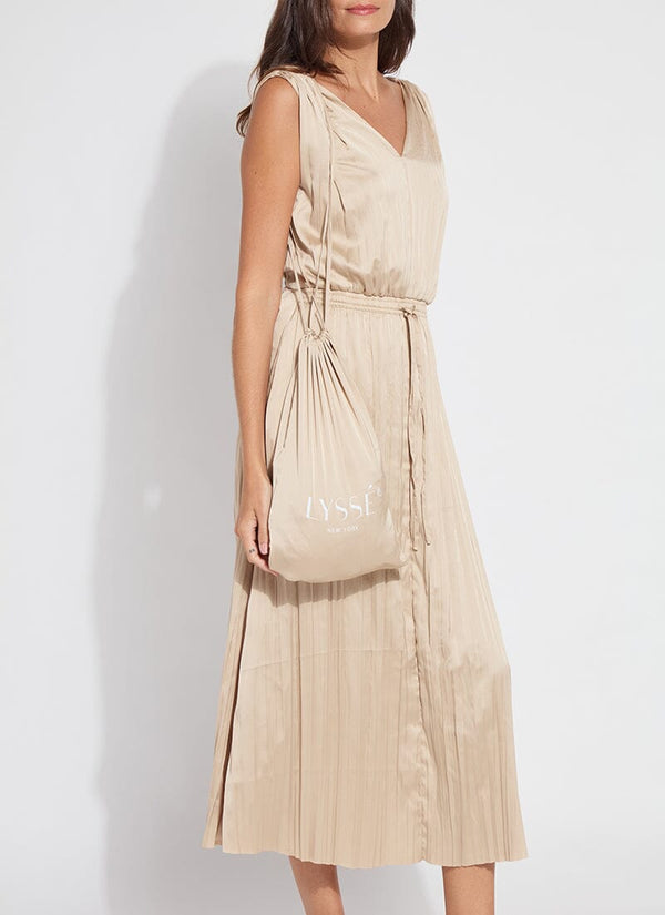 Lyssé The Packable Pleated Dress Chablis