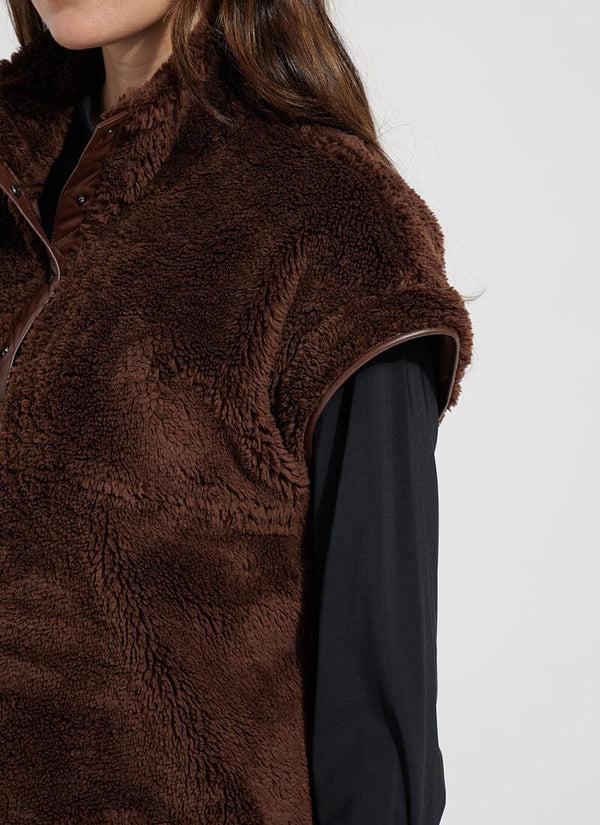 Lyssé Nola Sherpa Sleeveless Sweatshirt Cocoa Powder