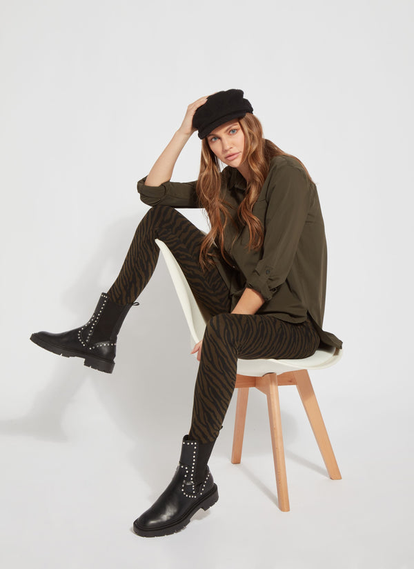 Lyssé Signature Legging (29" Inseam) Hint Of Pinstripe