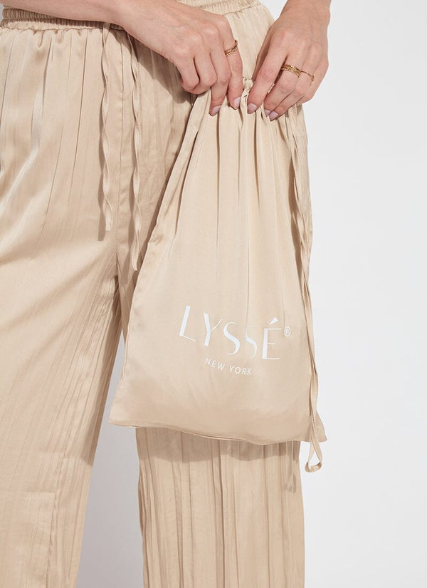 Lyssé The Packable Pleated Palazzo Pant (28" Inseam) Chablis