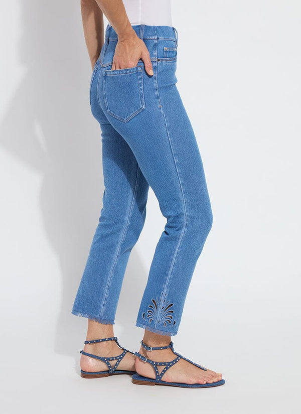 Lyssé Yori Eyelet Straight Leg Crop Denim (Plus Size 26" Inseam) Bleached Blue