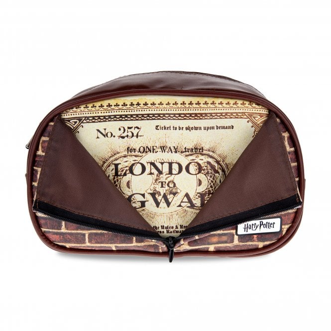 M.a.d Beauty Warner Brothers Harry Potter Wash Bag
