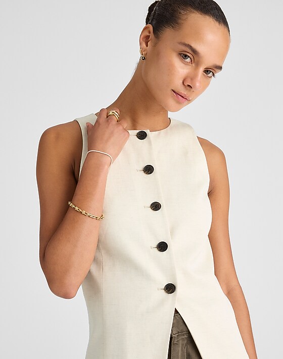 madewell Crewneck Cutaway Vest in Drapey Twill vintage ivory