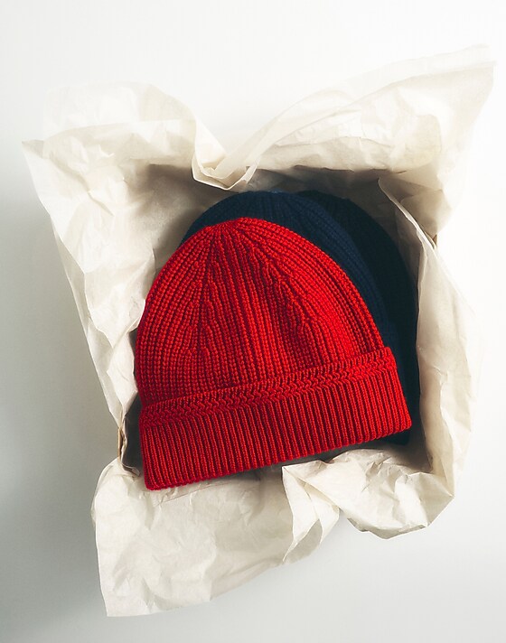 Madewell Knit Beanie In Wool Blend Crimson