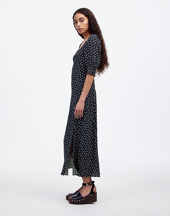 Madewell Ruched Scoopneck Side Slit Midi Dress In Floral Cherry Navy