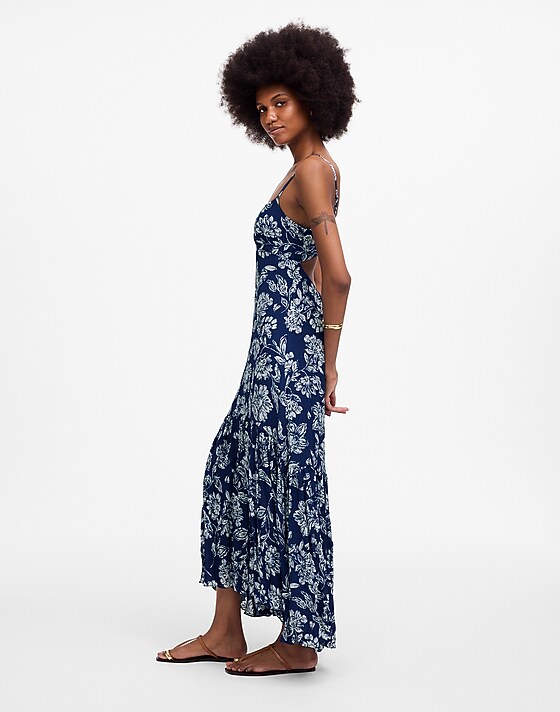 Madewell Textured Maxi Slip Dress In Floral Saylor Floral Navy Large