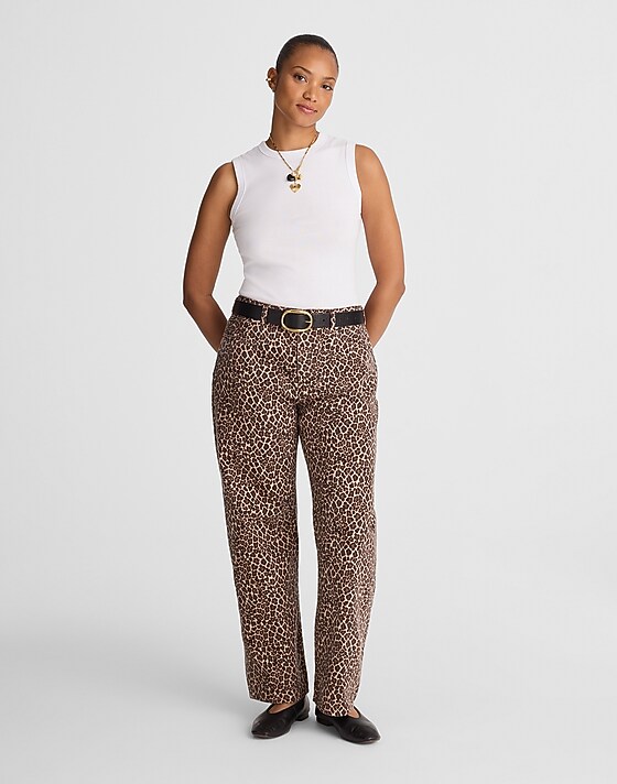 madewell The Curvy Darted Barrel-Leg Jean dark mocha
